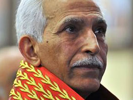 Yalçınkaya paketi topa tuttu