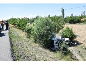 Afyonkarahisar'da trafik kazası: 3 ölü