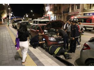 Mahalleli ve itfaiye ekipleri minik kedi için seferber oldu