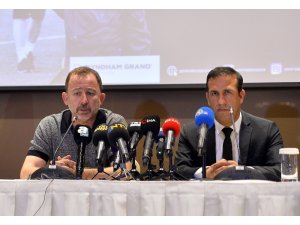 Başkan Adil Gevrek: "Hocamızla beraber iyi bir kadro mühendisliği yaptık"