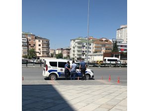 Cinayet davası öncesi yumruklar konuştu: 1 yaralı