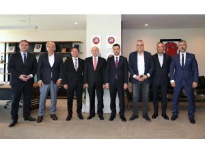 Kulüp başkanlarından Nihat Özdemir’e ziyaret
