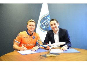 Başakşehir'de transfer