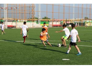 Şanlıurfa’da futbol yaz okuluna yoğun ilgi
