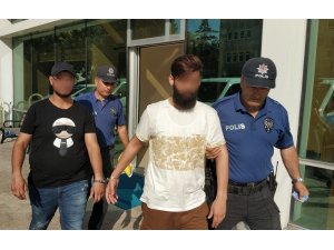 Mağazadan eşofman ve deodorant çalan 2 Iraklı tutuklandı