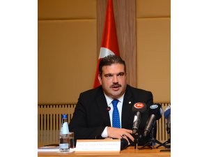 AÜ, "dijital tehlikeleri" tartışacak