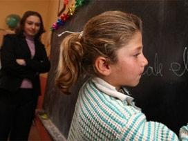 Sözleşmeli öğretmenlik performans düşürüyor