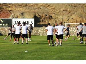 Yeni Malatyaspor ilk antrenmanını yaptı