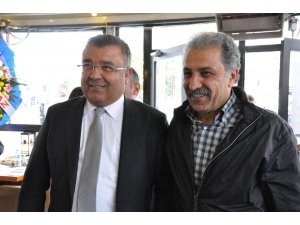 Türker Horoz aday olmayacak