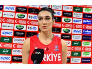 Tuğçe Canıtez: “Elimizden gelenin en iyisini yapıp, hedeflerimize ilerleyeceğiz”