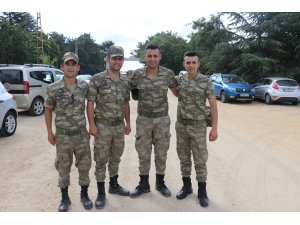 Terhisi bekleyen askerler heyecanlı