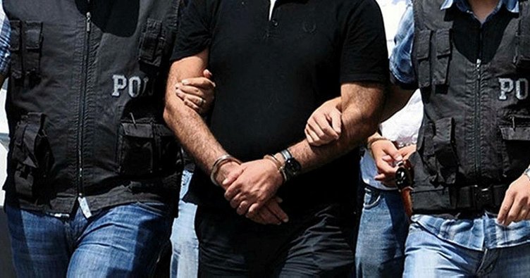 İzmir'deki FETÖ'nün TSK yapılanmasına yönelik operasyon