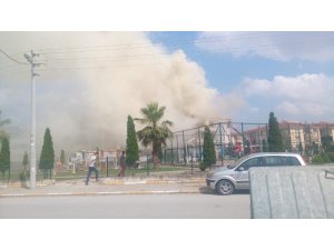 Sakarya’da çatı yangını paniğe neden oldu