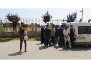 Hatay’da 12 kaçak göçmen yakalandı