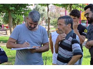 Namaza hazırlanan yaşlı adama kapkaç şoku