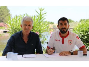 Samsunspor, Gökhan Meral’la imzaladı
