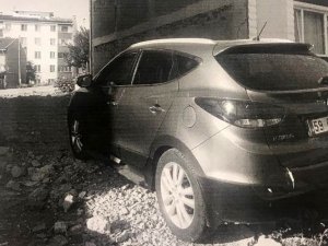 Oto hırsızlarından biri yakalandı