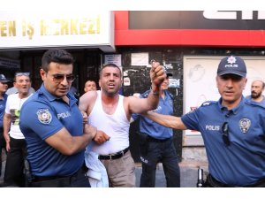Ev sahibi anahtarı alınca jiletle intihara kalkıştı