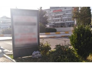 Valilik önündeki şüpheli çanta paniğe neden oldu