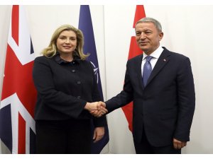 Milli Savunma Bakanı Akar İngiliz mevkidaşı ile görüştü