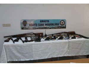 Amasya merkezli silah kaçakçılığı operasyonu: 16 gözaltı