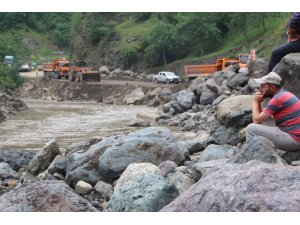 Selde kaybolanları bulmak için o bölgeye yoğunlaştılar