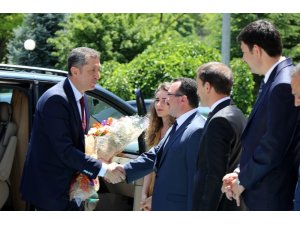 Bakan Selçuk’tan Erzincan Valiliği’ne ziyaret