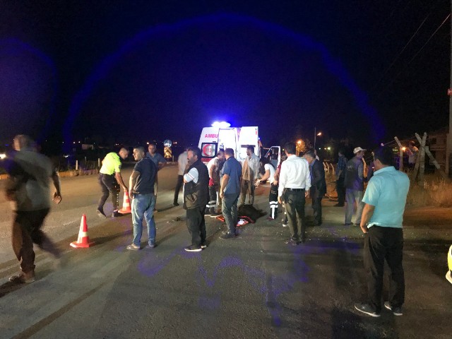 Motosikletle çarpışan otomobil sürücüsü kaçtı: 1 yaralı