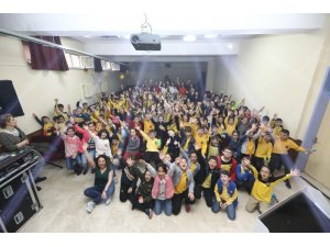 Enerjisa eğitim programlarıyla gençleri eğitiyor