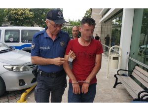 Bacanağının aracına benzin dökerek ateşe verdi