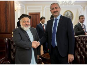 Bakan Gül, Afganistan Adalet Bakanı Enver ile görüştü