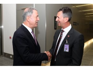 Bakan Akar, Avusturya Savunma Bakanı Starlinger ile görüştü