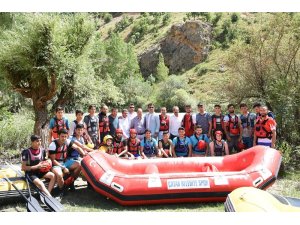 Çatak’ta rafting heyecanı