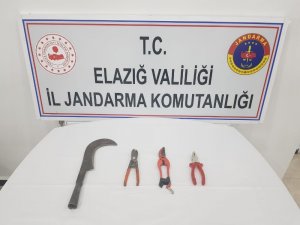 Telefon kablolarını çalan 3 şüpheli yakalandı