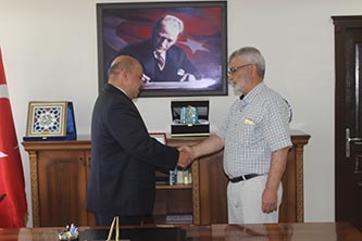 Kıbrıs gazilerine madalya ve berat verildi