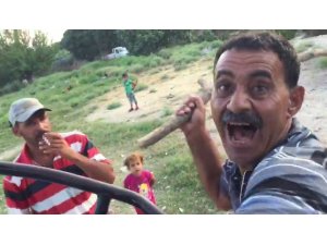 Muhtar, dereden su almak isteyen vatandaşa saldırdı