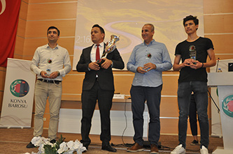 Baroda şampiyonlar kupalarını aldılar