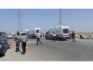 Hatay’da minibüs ile otomobil çarpıştı: 6 yaralı