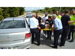 Kontrolden çıkan otomobil karşı şeride geçti: 1 yaralı