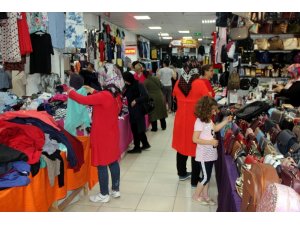 Köşk Sosyete Pazarı tatilde de alışverişin gözdesi