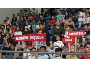 Hakkari’de “Yaz spor okulları” başladı