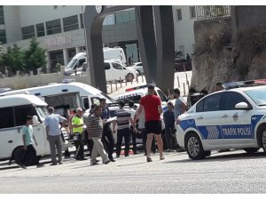 Kozan’da trafik kazası: 3 yaralı