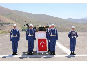 Şehit Teğmen Dolunay’ın naaşı memleketine uğurlandı