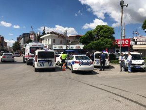 Konuşmak için çağırdığı eşini tabancayla vurdu