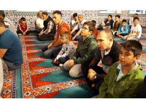 Camide "baba oğul, dede torun" buluşması