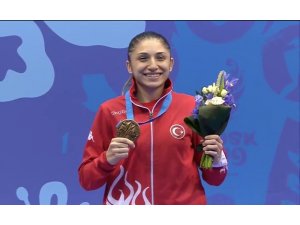 Serap Özçelik’ten gümüş, Merve Çoban’dan bronz madalya