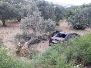 Çalan telefona bakması kazaya neden oldu: 3 yaralı
