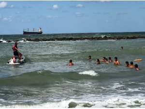 GÜNCELLEME - Sakarya'da denize giren genç kayboldu