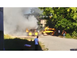 İş makinesi seyir halindeyken yandı