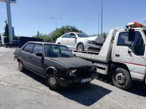 Talas Bulvarı’ndaki kazada otomobiller büyük hasar gördü